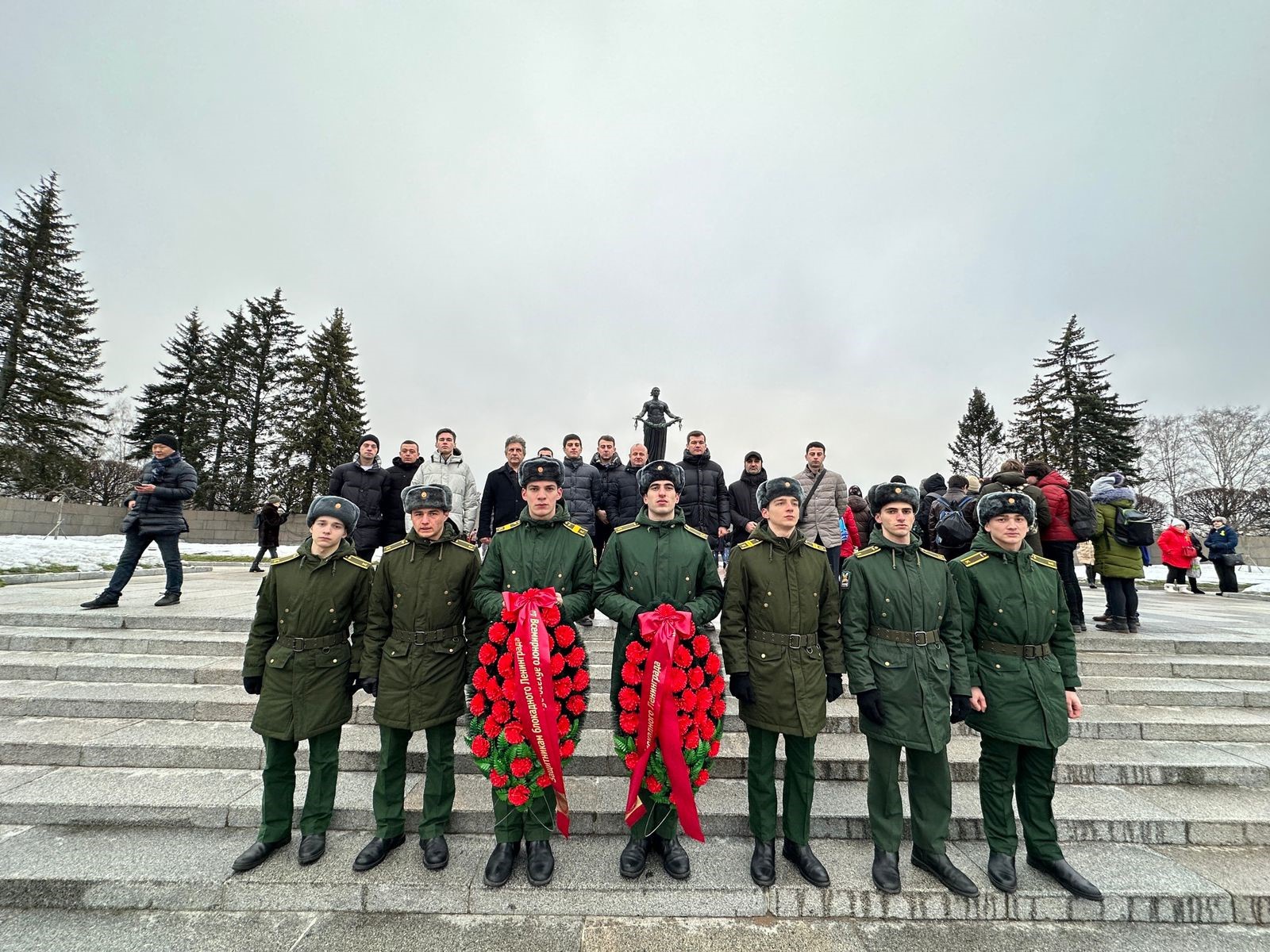 Команда ВААК и «Алашары» почтила память защитников Ленинграда