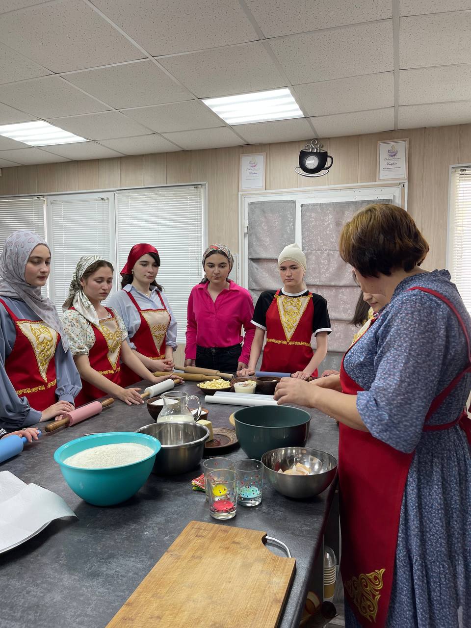 Дискуссионный клуб АНО «Алашара» организовал мастер-классы по приготовлению национальных блюд